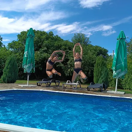 смокиня град * Hiszarja