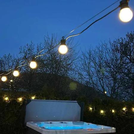 смокиня град Villa Hiszarja